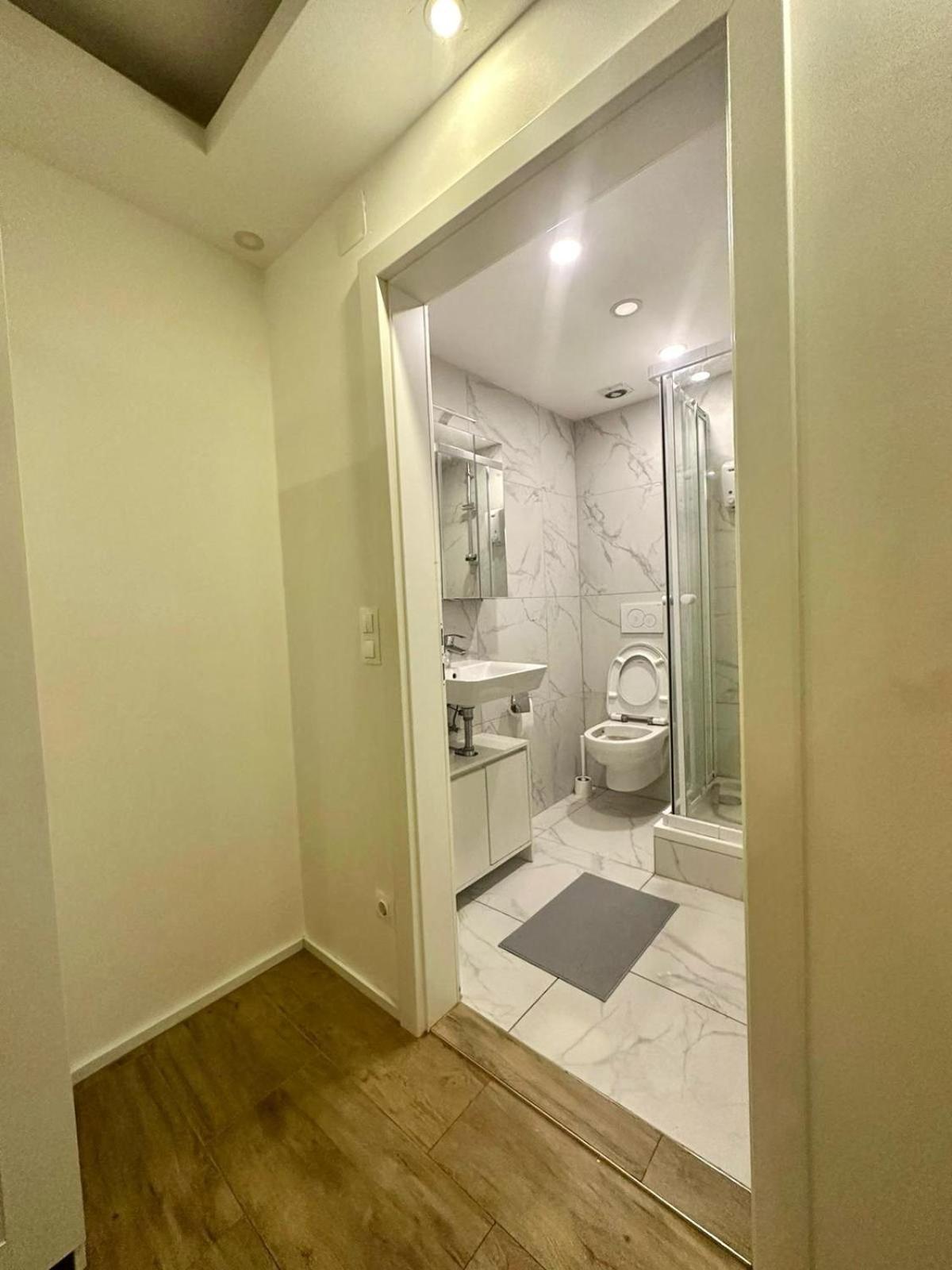 Ar Living Vienna Klosterneuburger Studios מראה חיצוני תמונה